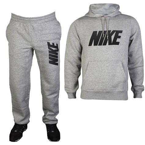 nike men's sweat suits clearance.